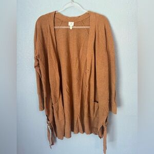 Brown/tan cardigan